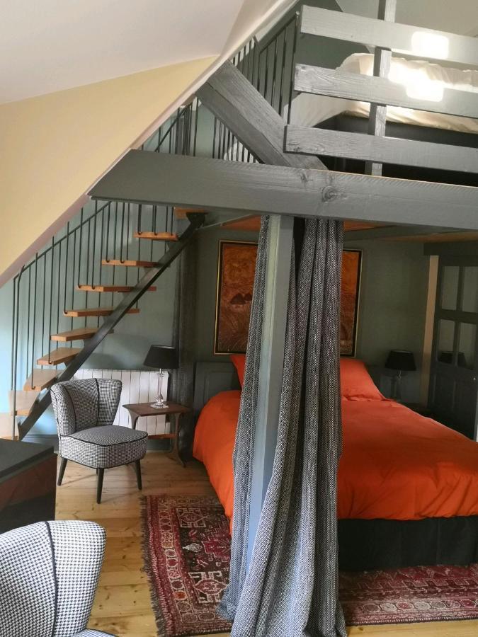Chambres D'Hotes Le Petit Sully Sully  Bagian luar foto