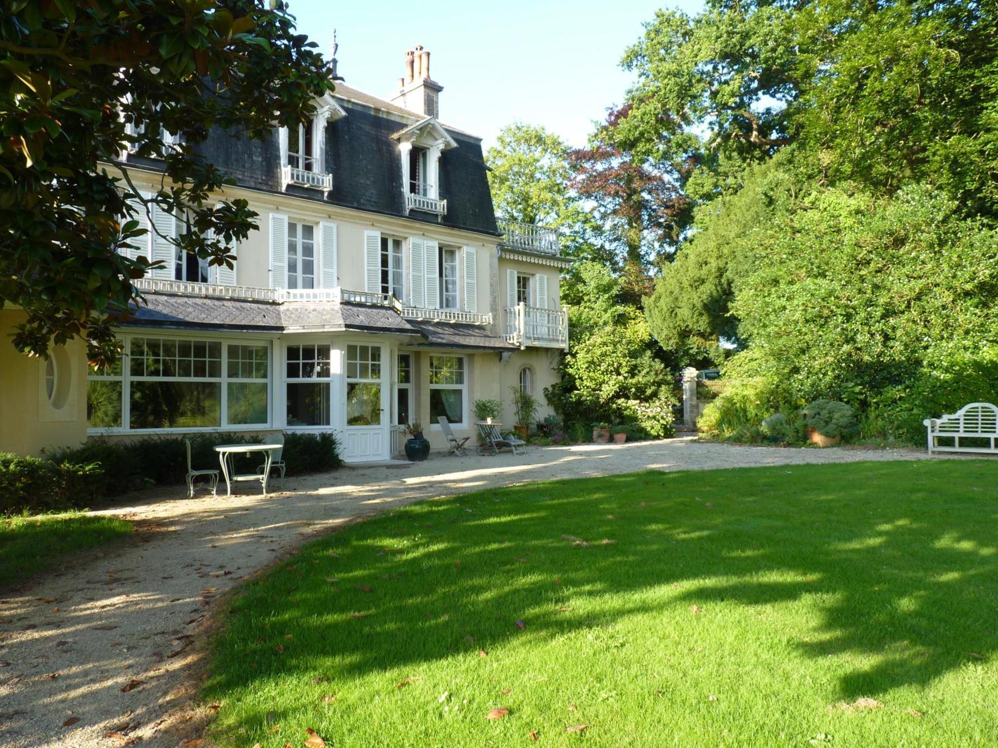 Chambres D'Hotes Le Petit Sully Sully  Bagian luar foto